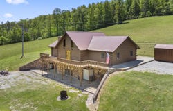 2248 KY 556, Sandy Hook, KY 41171