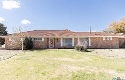 2016 Wilshire, Clovis, NM 88101