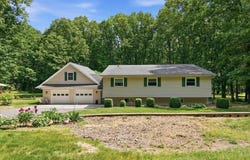 209 Manor Lane E, Lehighton, PA 18235