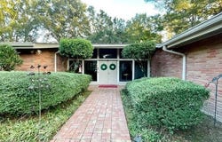 208 Hilltop Circle, Kosciusko, MS 39090