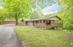 355 Eli Lane, Oneida, TN 37841