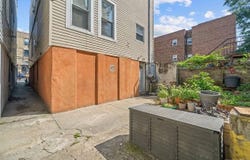 758 E 224th Street, Bronx, NY 10466