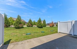 2067 Downstream Dr, Ashland City, TN 37015