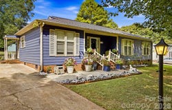 2118 Lampglow Court, Gastonia, NC 28056