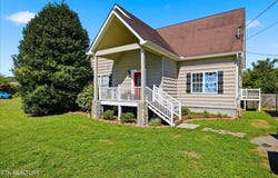 405 Douglas Lane, Clinton, TN 37716