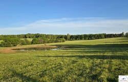 Luster/Violet Avenue, Warsaw, MO 65355