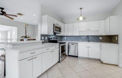 3225 Arthur Ter, Hollywood, FL 33021