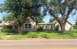 504 Comanche Street, Garber, OK 73738