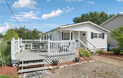 524 N 5th St, Youngwood, PA 15697