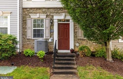 21790 DRAGONS GREEN Square, ASHBURN, VA 20147