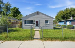 214 Pleasant Avenue, Michigan City, IN 46360