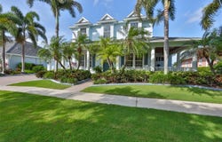 5318 LOON NEST Court, APOLLO BEACH, FL 33572