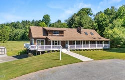134 Hurlburt Rd, Great Barrington, MA 01230