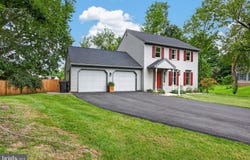 1704 DRUMMERS Lane, LANCASTER, PA 17603