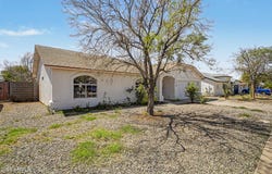 8111 E DES MOINES Street E, Mesa, AZ 85207