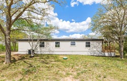 340 Red Hawk Dr, Dale, TX 78616