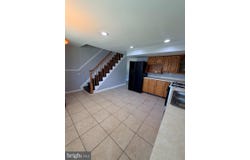 2916 FREEWAY, HALETHORPE, MD 21227