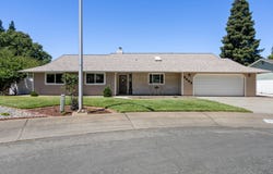 5882 Farm House Lane, Redding, CA 96001