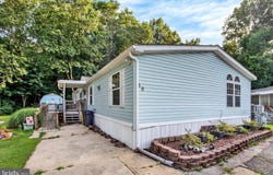 86 EDWARDS Lane, LOTHIAN, MD 20711