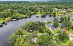 11301 SYLVAN GREEN Lane, RIVERVIEW, FL 33569