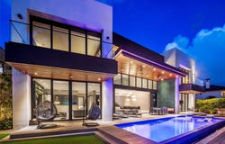16470 NE 30th Ave, North Miami Beach, FL 33160