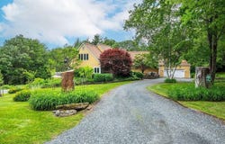 134 Chester Arthur Road, Hartford, VT 05059
