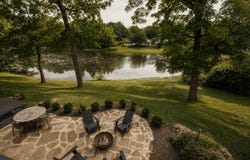 2971 E Southern Hills Boulevard, Springfield, MO 65804
