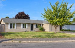 4527 GARDEN Ct, Salem, OR 97317