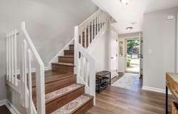512 Ridgefield Cir, Clinton, MA 01510