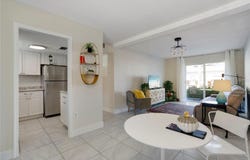 2211 SUNSET Drive, BRADENTON, FL 34207