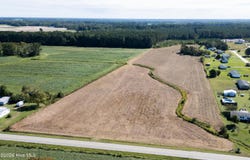 High Level Road, Pinetops, NC 27864