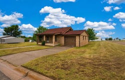 211 Walnut St, Skellytown, TX 79080