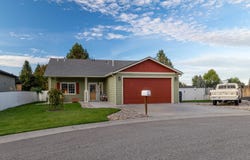 1513 E First Ct, Deer Park, WA 99006