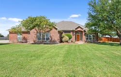 128 Hoffmeyer Lane, Robinson, TX 76706