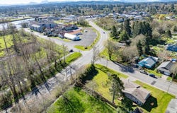 165 NW 1ST St, Warrenton, OR 97146