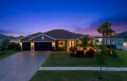 829 Hookline Circle, Loxahatchee, FL 33470