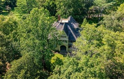 1212 Chickasaw Rd, Paris, TN 38242