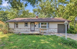 9006 E 74th Terrace, Kansas City, MO 64133