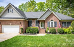 7867 Golf Course Drive N, Denver, NC 28037