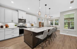 206 PINELLAS Way, St. Johns, FL 32259