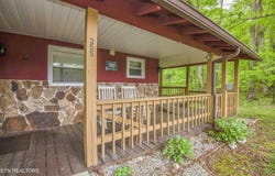 355 Eli Lane, Oneida, TN 37841