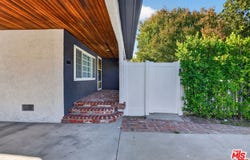 1811 N Avon St, Burbank, CA 91505