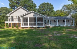 328 Bowline Road, White Stone, VA 22578