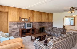 1428 W 5th St, La Junta, CO 81050