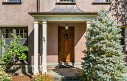 67 Hyslop Rd, Brookline, MA 02445
