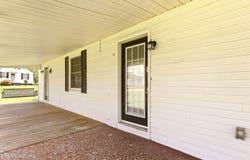 108 Meadowbrook St, Clinton, TN 37716