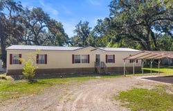 577 NE 497th St, Old Town, FL 32680