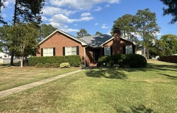 2409 N Park Ave, Tifton, GA 31794