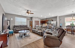 50 Hermanos Loop, Los Lunas, NM 87031