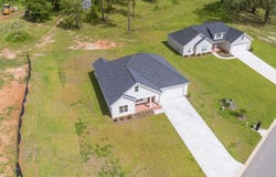 123 Bloomfield Dr, Thomasville, GA 31792
